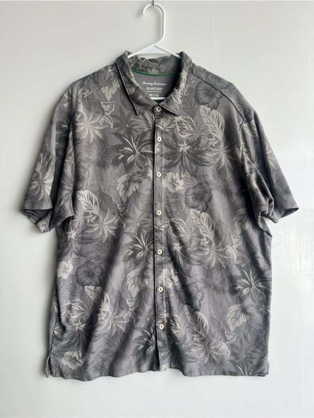Tommy Bahama Gray Floral Short-Sleeve Button-Up Shirt